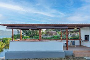 D Sila’s Tepi Danu Villas Kintamani & Natural hot spring