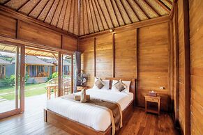 D Sila’s Tepi Danu Villas Kintamani & Natural hot spring