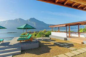 D Sila’s Tepi Danu Villas Kintamani & Natural hot spring