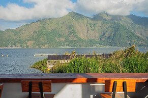 D Sila’s Tepi Danu Villas Kintamani & Natural hot spring