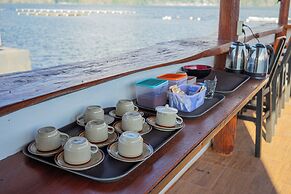 D Sila’s Tepi Danu Villas Kintamani & Natural hot spring