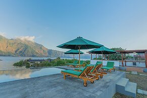 D Sila’s Tepi Danu Villas Kintamani & Natural hot spring