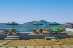 D Sila’s Tepi Danu Villas Kintamani & Natural hot spring