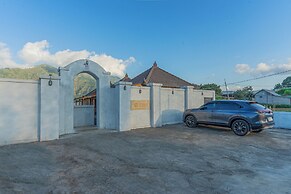 D Sila’s Tepi Danu Villas Kintamani & Natural hot spring