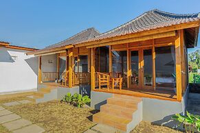 D Sila’s Tepi Danu Villas Kintamani & Natural hot spring