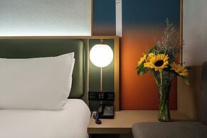 Qinfengyuan Hotel (Shanghai Xuhui District Zhongshan Hospital Jiashan 