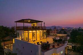 1 Amiras Entire Villa at Fateh Sagar, Udaipur