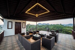 1 Amiras Entire Villa at Fateh Sagar, Udaipur