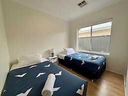 Contemporary Cove