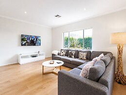Contemporary Cove