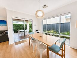 Contemporary Cove