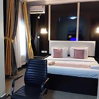 Billion Suite hotel Awka