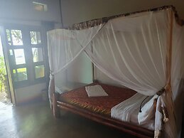 Pumba Safari Cottages