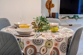 Stylish City Center Vibes Apartment