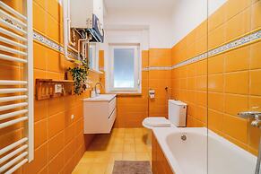 Stylish City Center Vibes Apartment