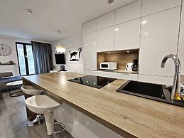 Baltic Park Molo by Baltic Home