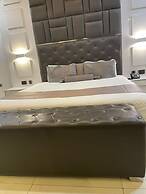 Caeser's Luxury Hotel