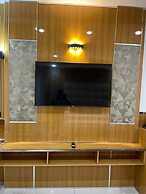 Caeser's Luxury Hotel