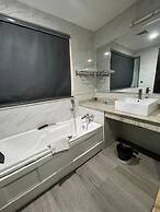 Caeser's Luxury Hotel