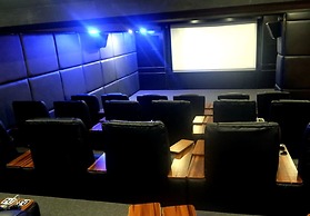 Caeser's Luxury Hotel