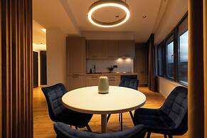 Nest Inn Azure Apartment