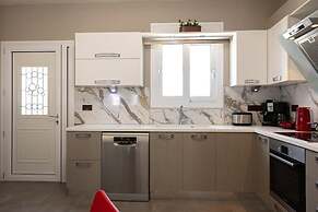 Tselepis Villa at Lakithra