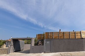 Tselepis Villa at Lakithra