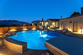 Tselepis Villa at Lakithra