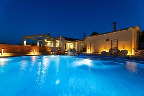 Tselepis Villa at Lakithra