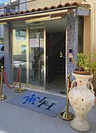 Lora Hotel