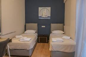 Urban Oasis Stylish Apt in Piraeus Centr