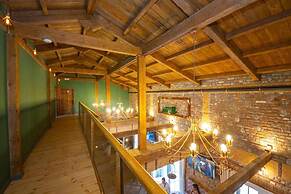 Hani i Taulant Shahinit