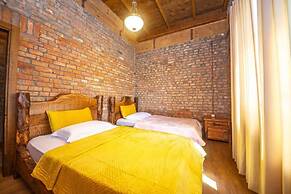 Hani i Taulant Shahinit