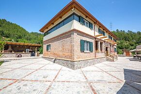 Hani i Taulant Shahinit