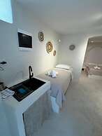 White Sand Cave Suite