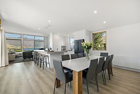 WHAKATA ON WHITBOURN