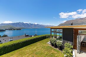 WHAKATA ON WHITBOURN