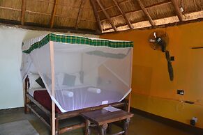 Hornbill Bush Lodge