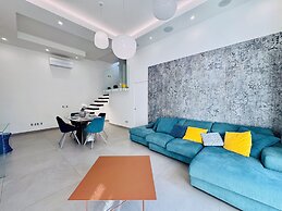 YourHome - AC Luxury House