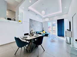 YourHome - AC Luxury House