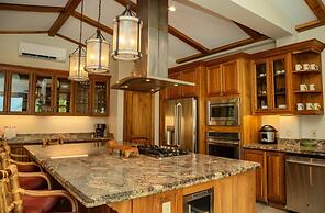 Large Oceanfront Villa With Pool Close to Village