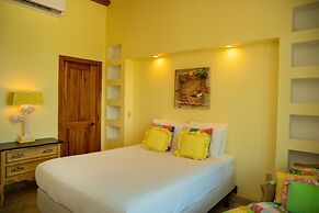 Large Oceanfront Villa With Pool Close to Village