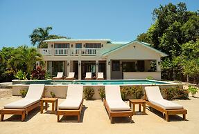 Large Oceanfront Villa With Pool Close to Village