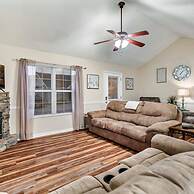 1 Mile to Pkwy Pets Hot Tub Creekside Porch