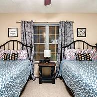 1 Mile to Pkwy Pets Hot Tub Creekside Porch