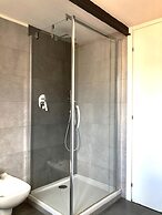 cozy and Bright Flat in Isola- Pergola 4