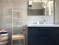 cozy and Bright Flat in Isola- Pergola 4