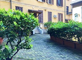 cozy and Bright Flat in Isola- Pergola 4