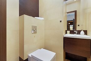 Traditional Gdansk Apartment by Renters