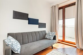 Traditional Gdansk Apartment by Renters